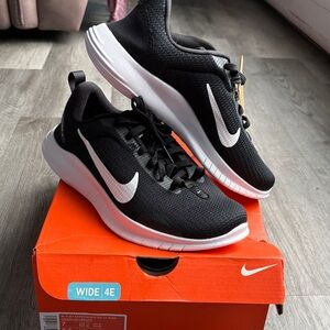Nike Black and White Athletic Shoes